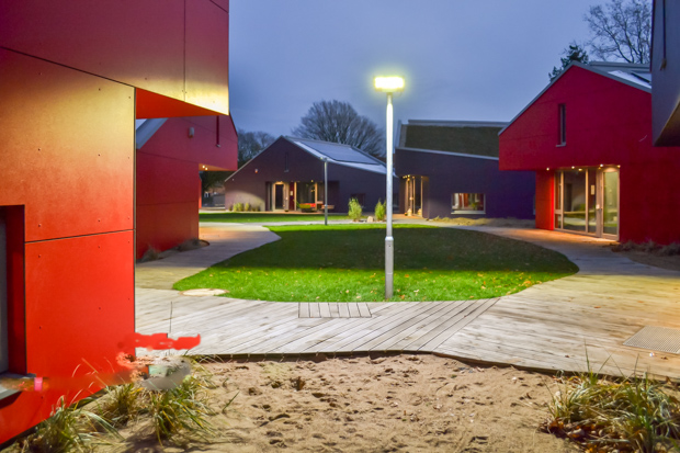 Kinderdorf Neumeimersdorf, Au&szlig;en